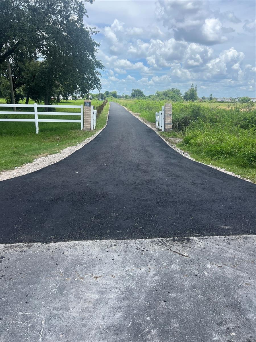 Photo of 14626 Mcgrady Road, Wimauma, FL 33598 (MLS # S5151423)