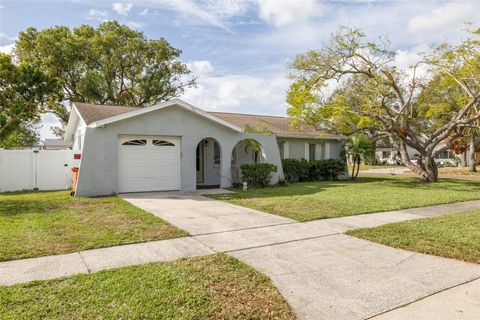 A home in LARGO