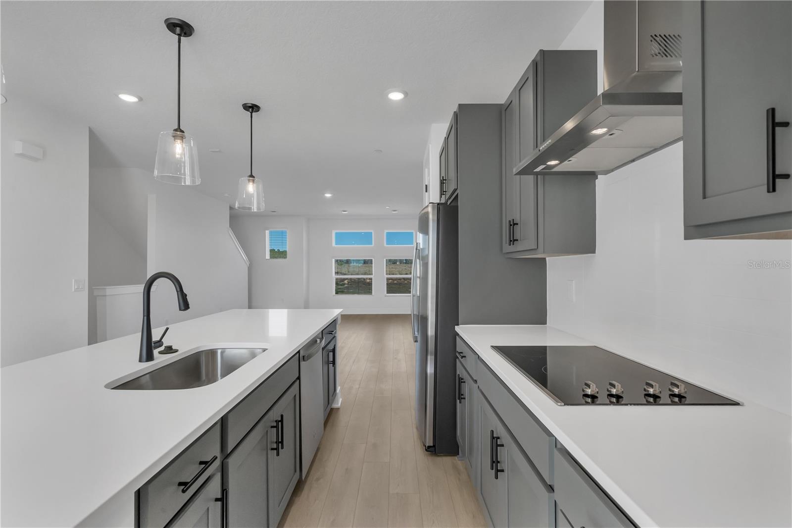 PARKVIEW AT HAMLIN - Residential Lease