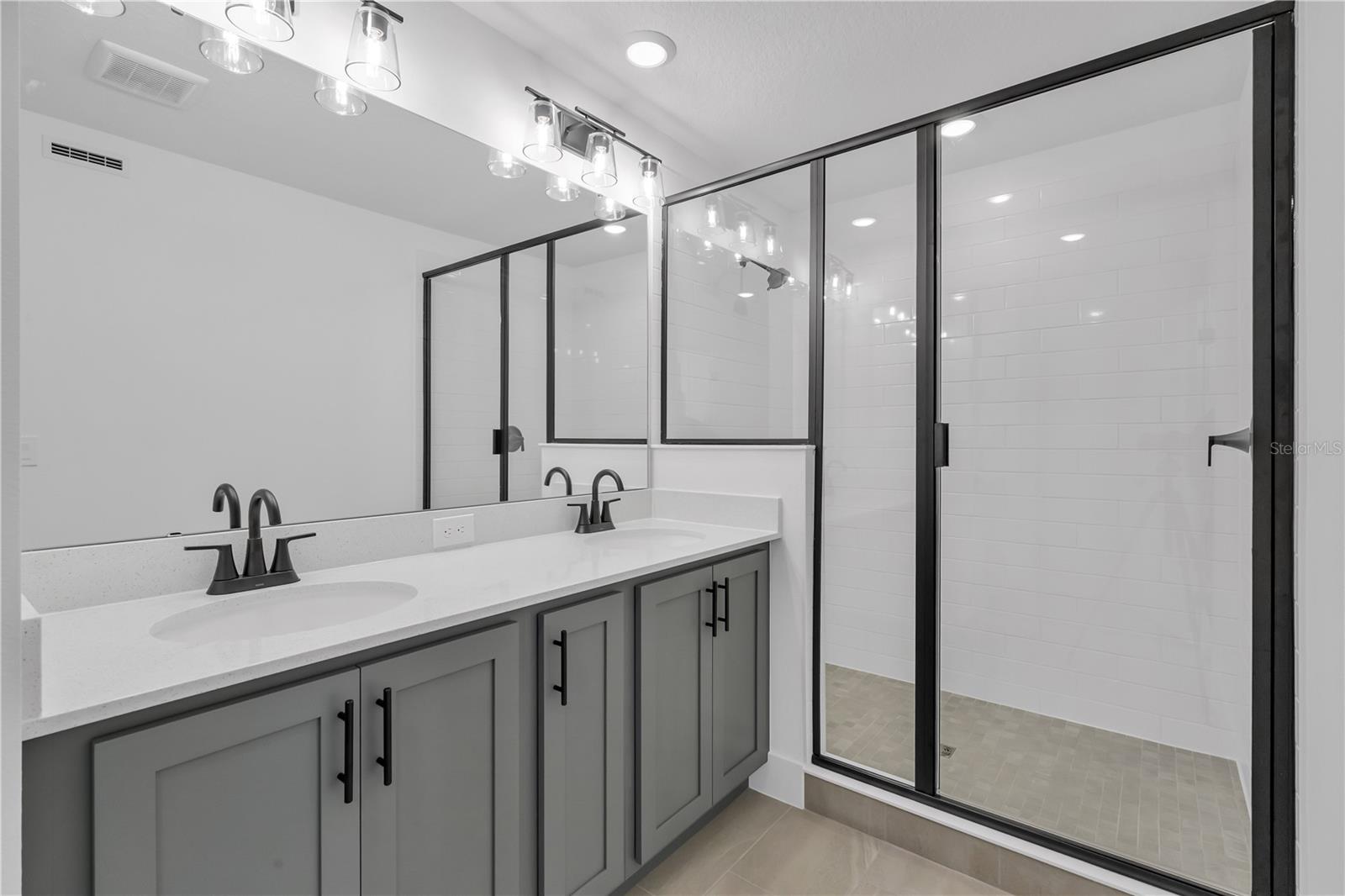 PARKVIEW AT HAMLIN - Residential Lease