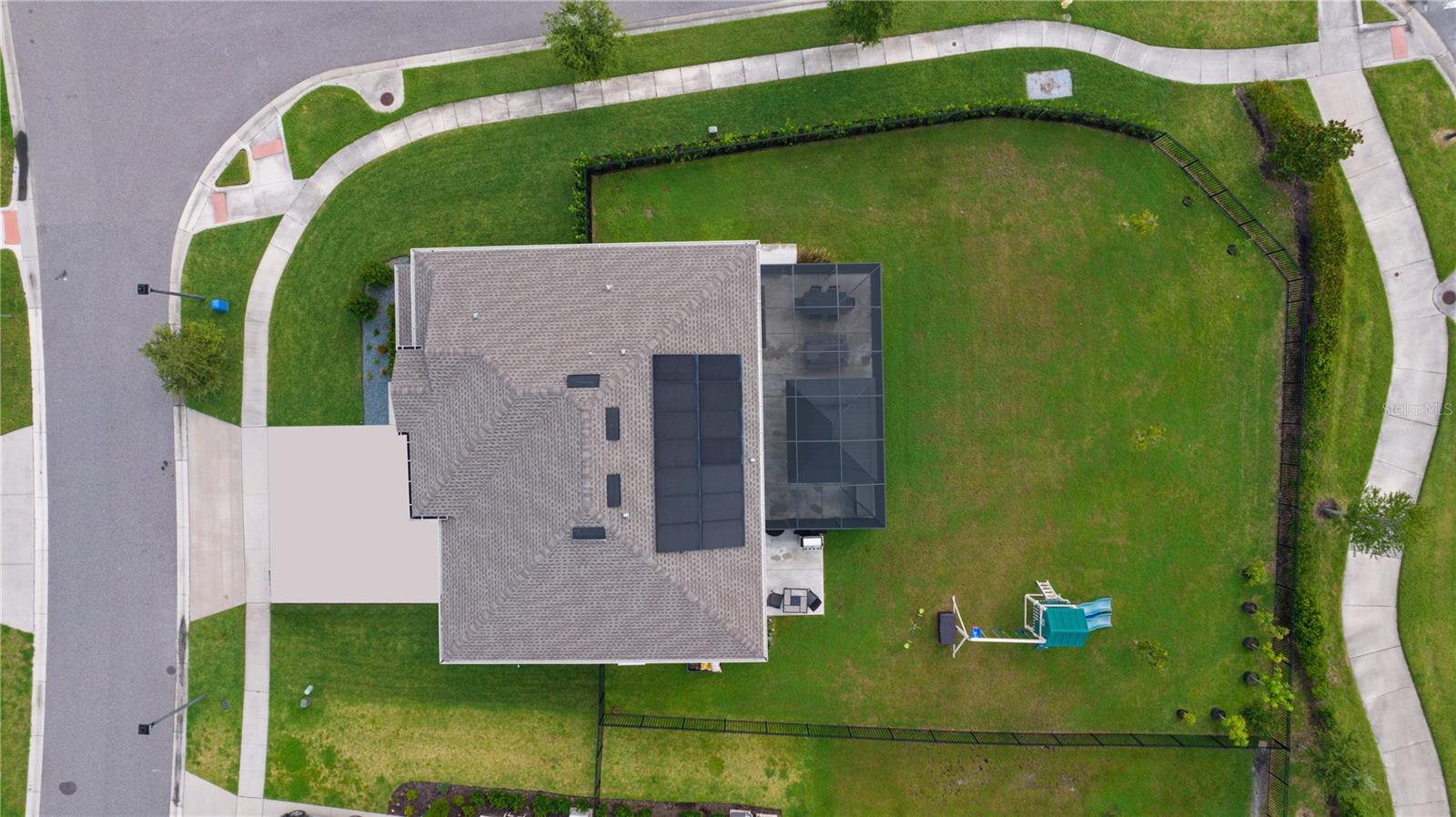5693 ALENLON WAY