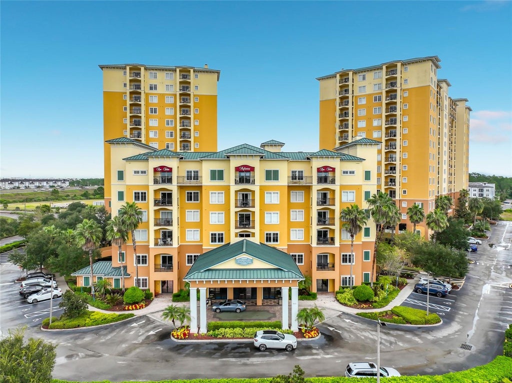 Photo of 8101 Resort Village Drive #31204, Orlando, FL 32821 (MLS # O6447260)