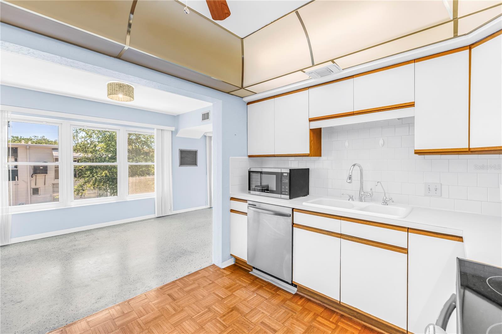 4143 56TH STREET N 1006