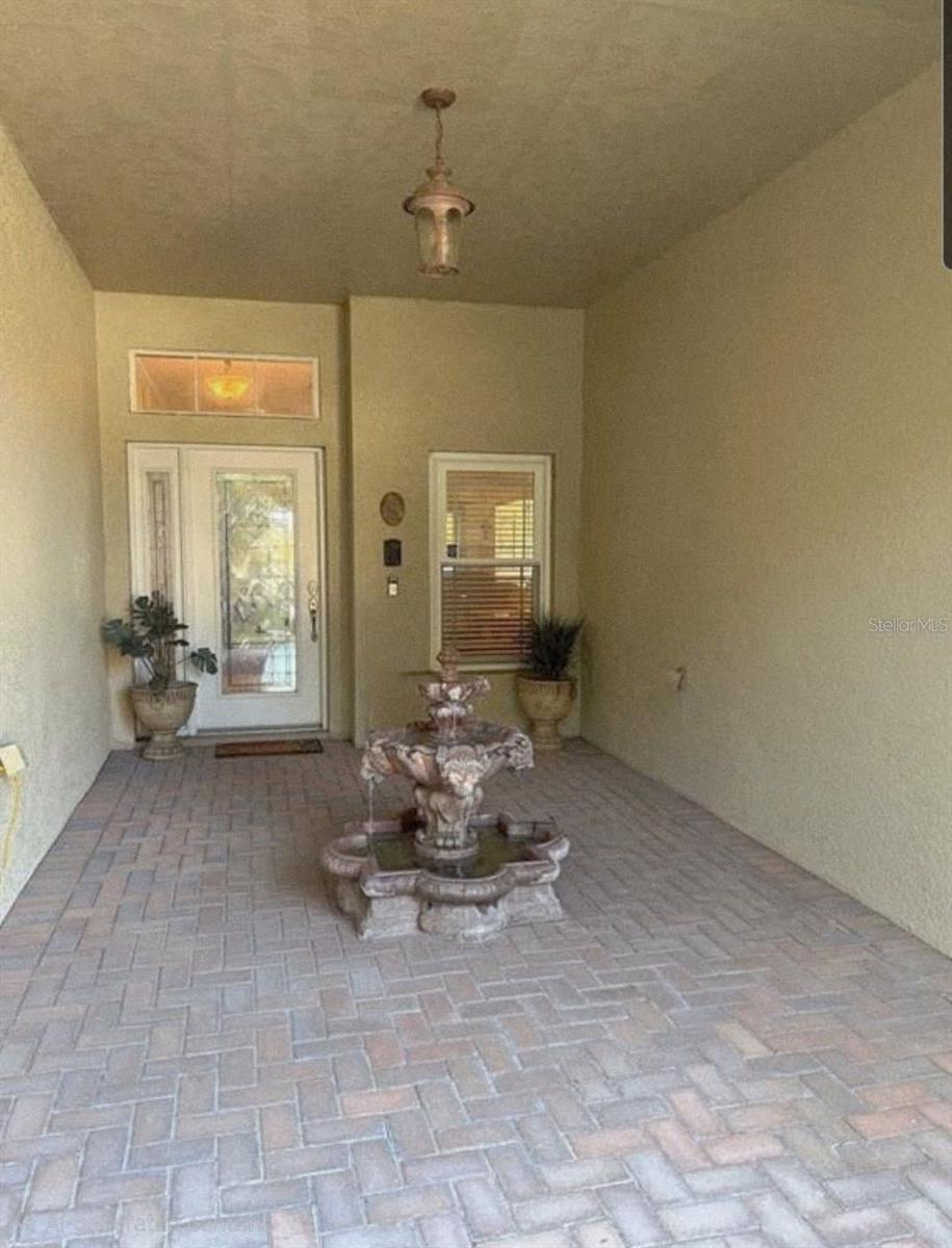 TAVARES LAKE SAUNDERS POINTE LT 01 - Residential