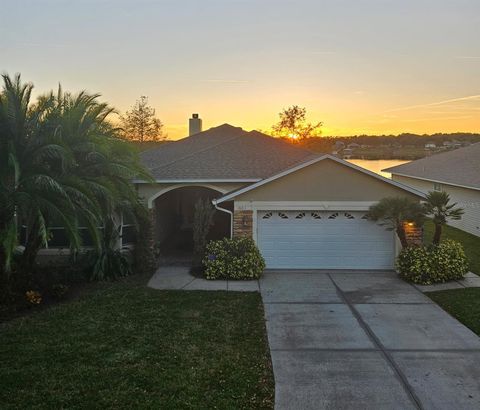 Photo of 1601 Lake Villa Drive, Tavares, FL 32778 (MLS # G5104975)