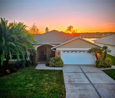 Photo of 1601 Lake Villa Drive, Tavares, FL 32778 (MLS # G5104975)