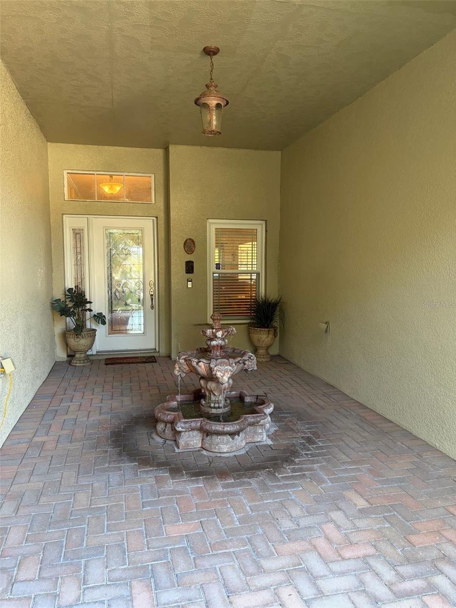 TAVARES LAKE SAUNDERS POINTE LT 01 - Residential