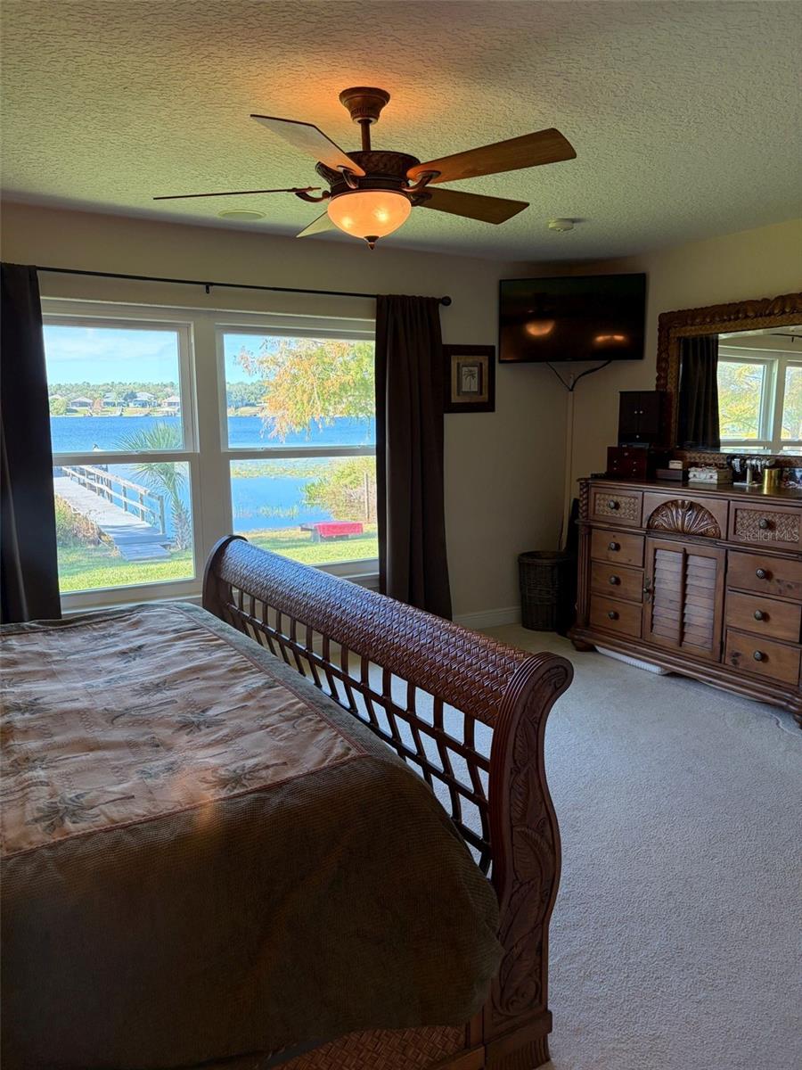 TAVARES LAKE SAUNDERS POINTE LT 01 - Residential