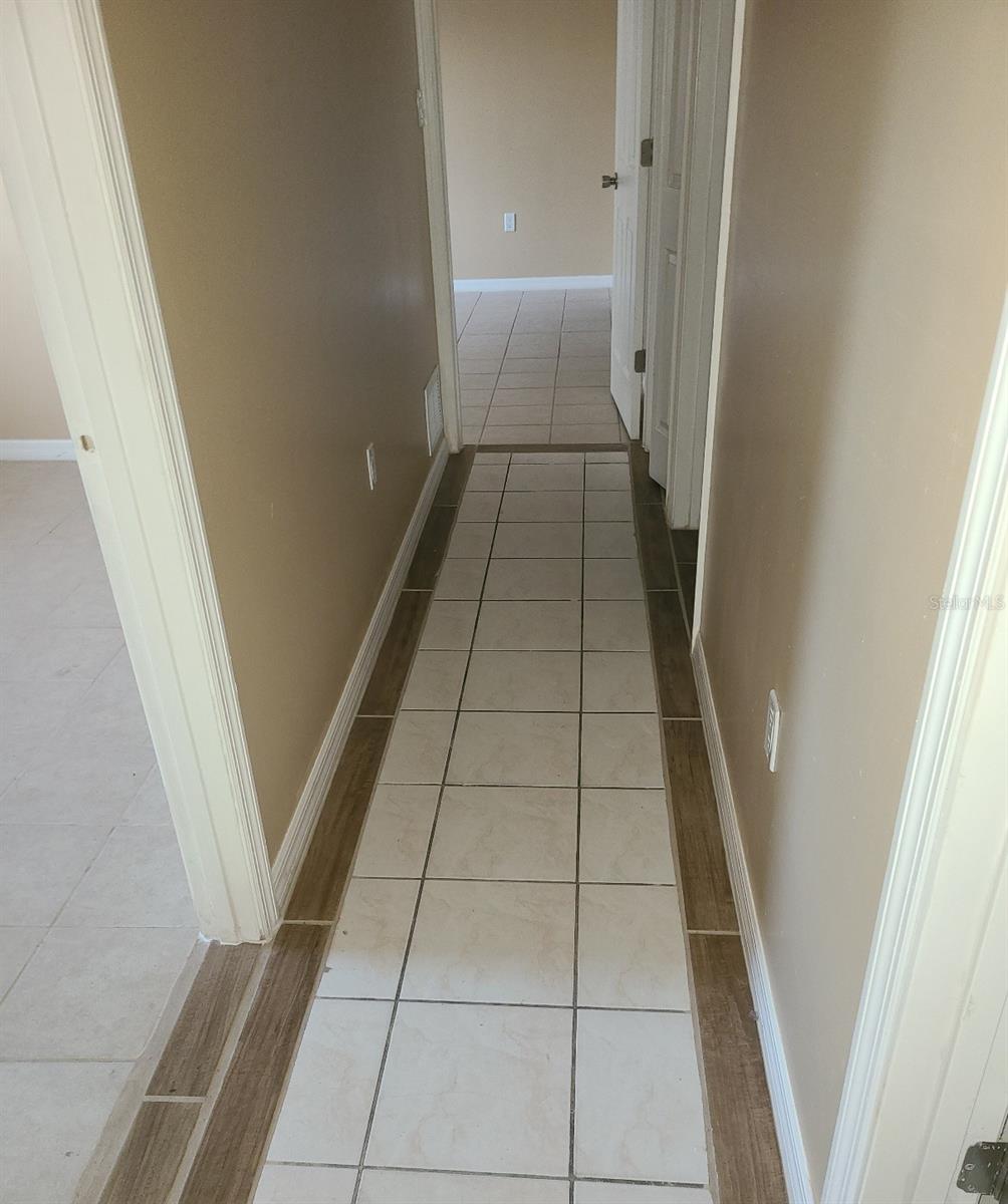 ACORN VILLAGE CONDO PH 05 - Residential