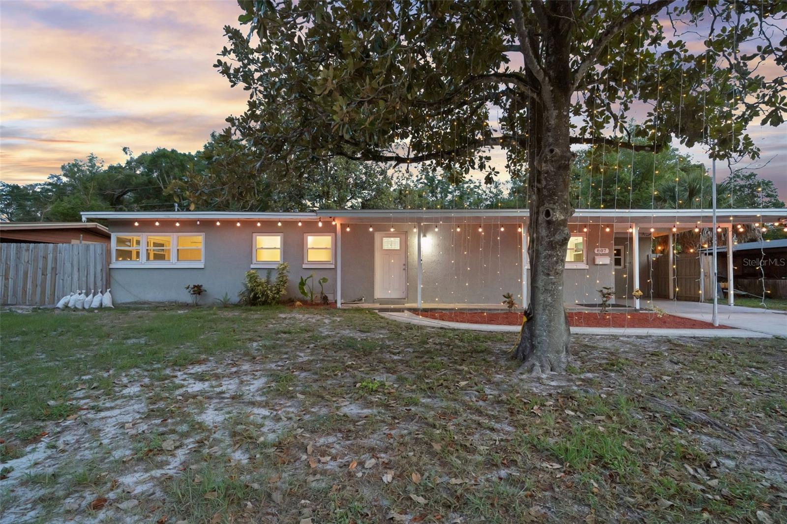 807 E AIRPORT BOULEVARD