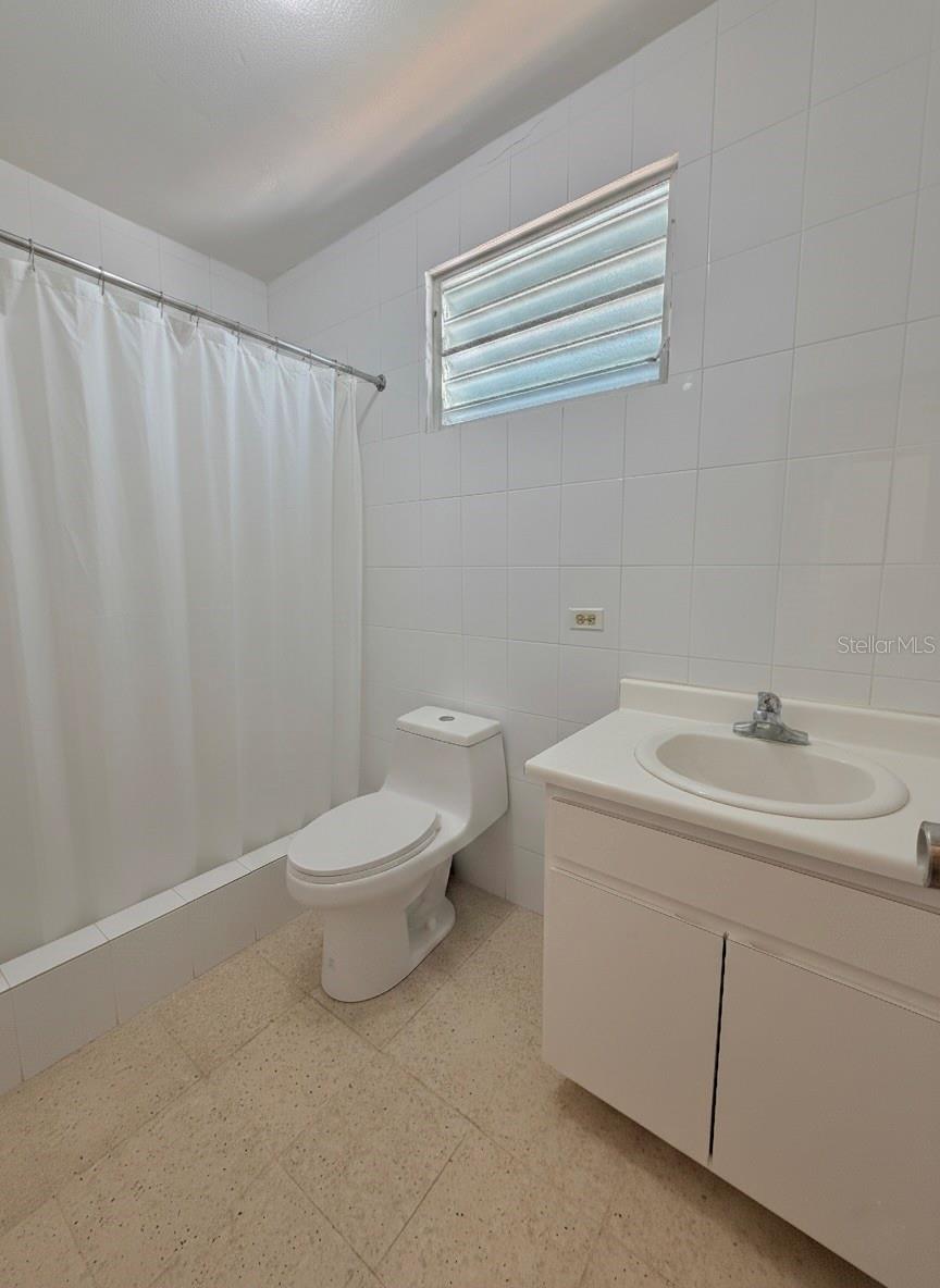 CALETA SALINAS - Residential Income