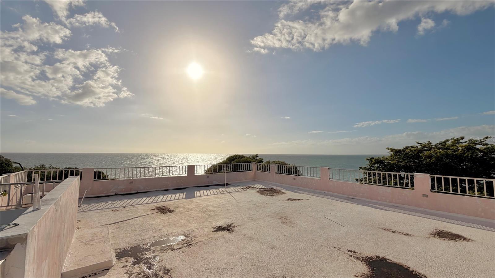 CALETA SALINAS - Residential Income