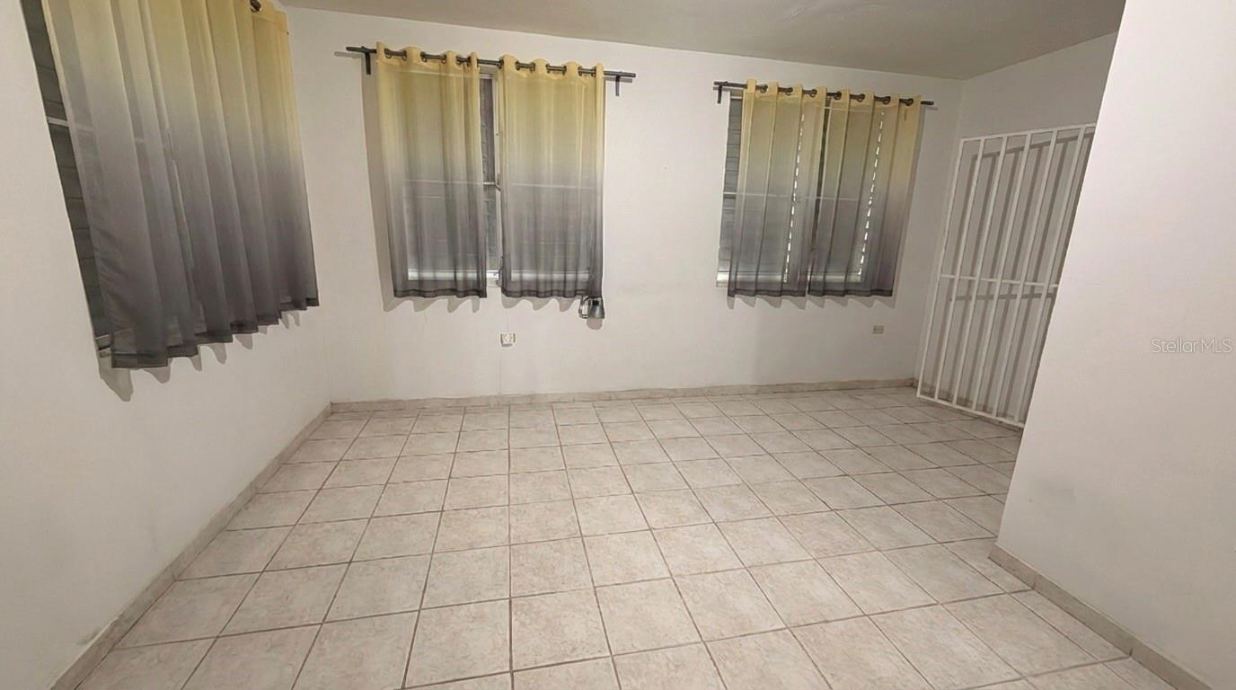 CALETA SALINAS - Residential Income