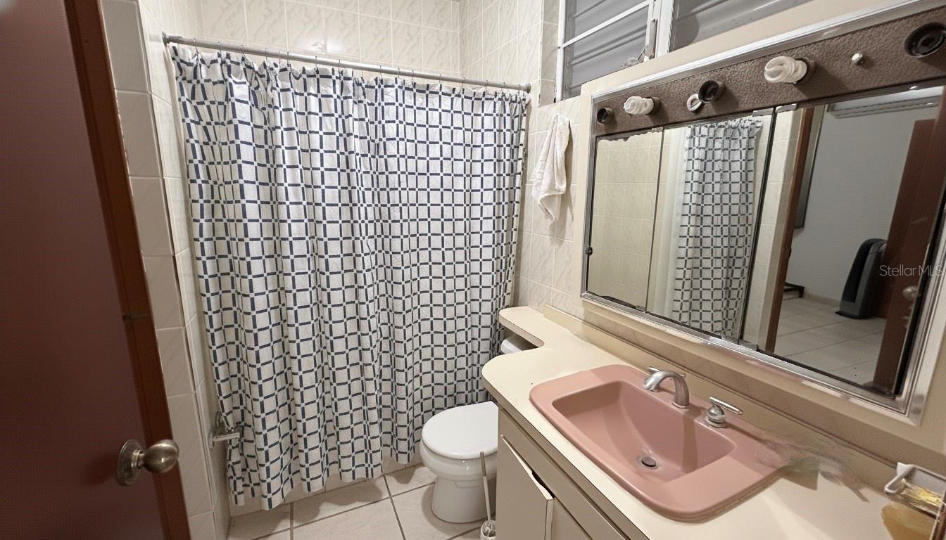 CALETA SALINAS - Residential Income