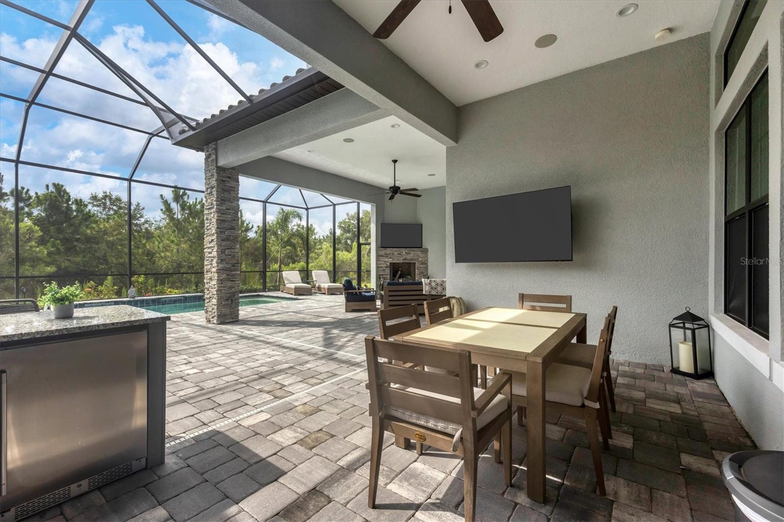 COUNTRY CLUB EAST LAKEWOOD RANCH - Residential