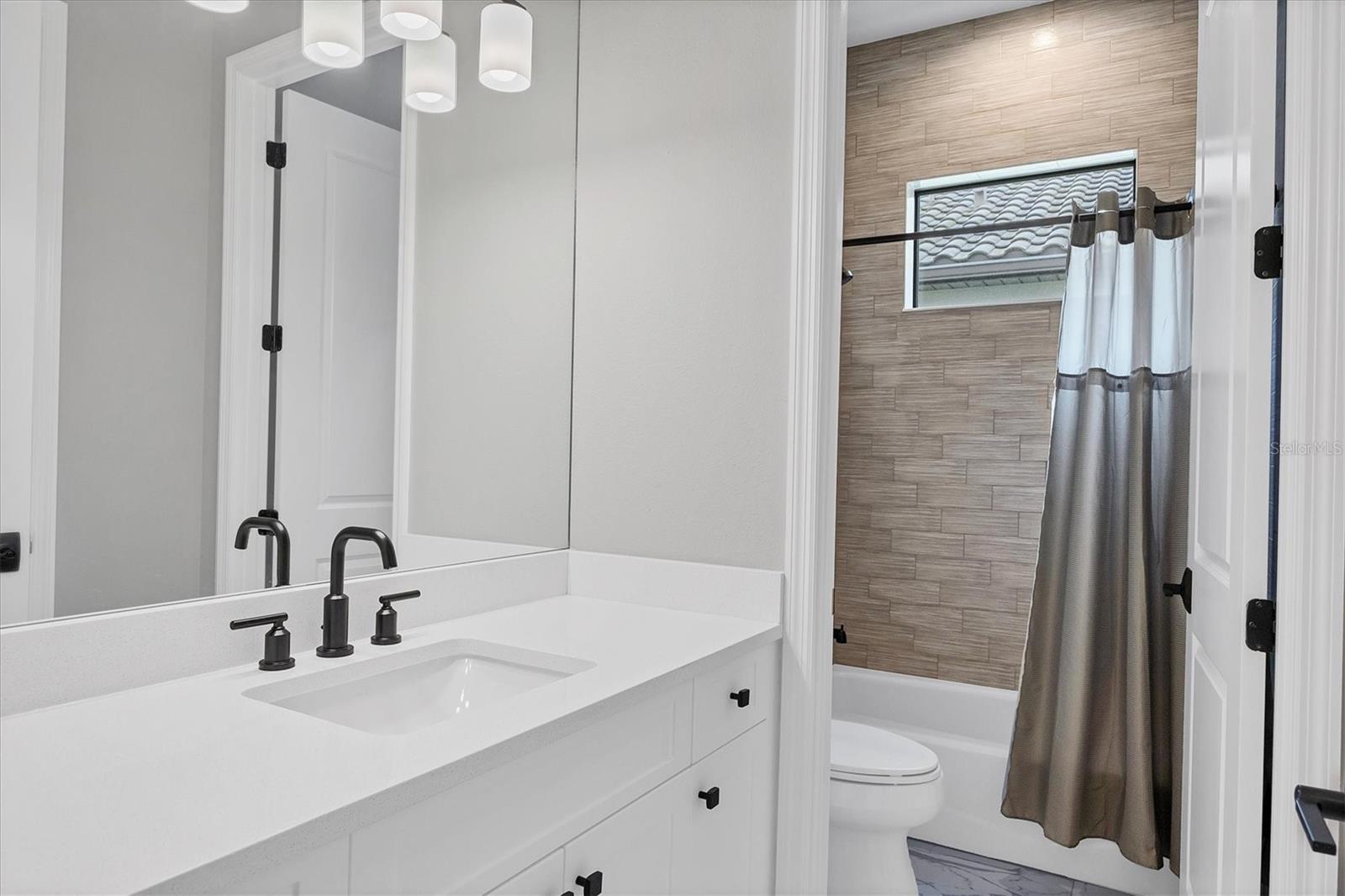 COUNTRY CLUB EAST LAKEWOOD RANCH - Residential