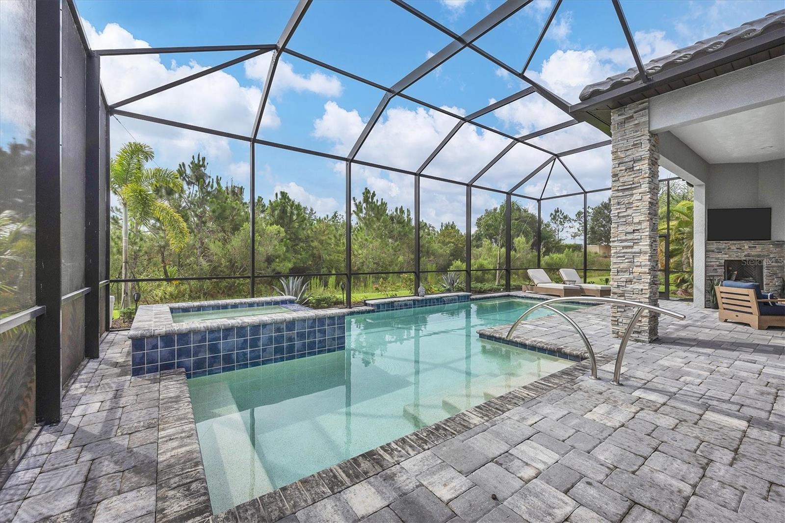 COUNTRY CLUB EAST LAKEWOOD RANCH - Residential