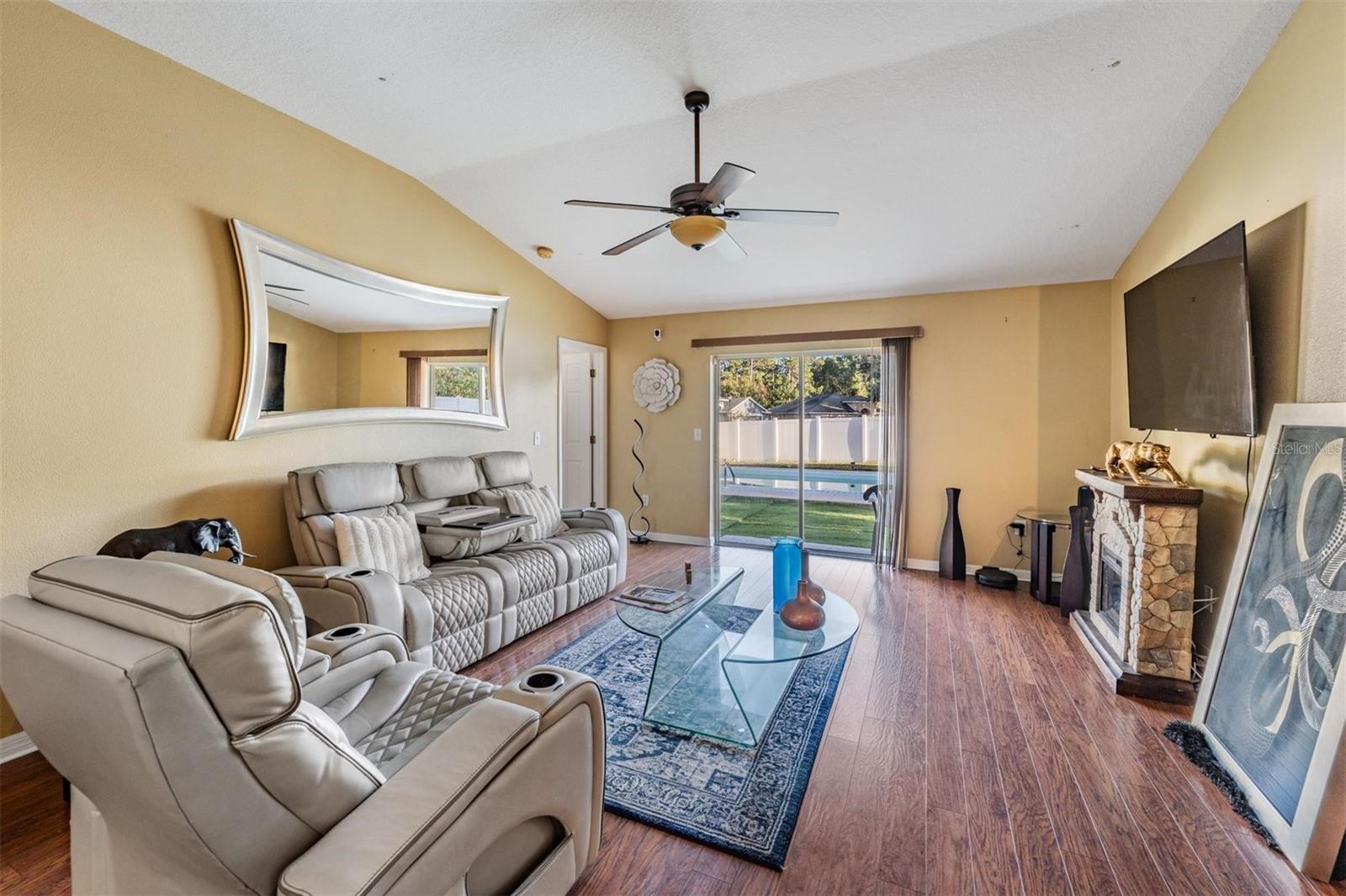VERANDAHS - Residential