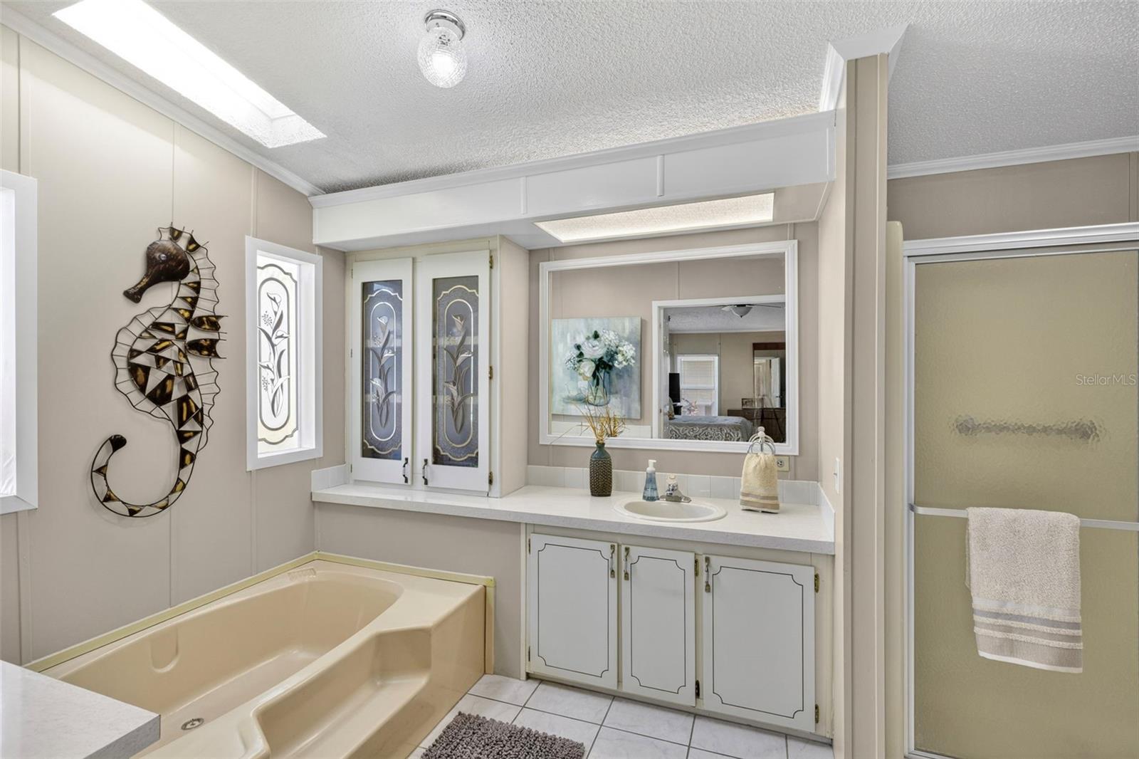 LA CASA MHP CO-OP - Residential