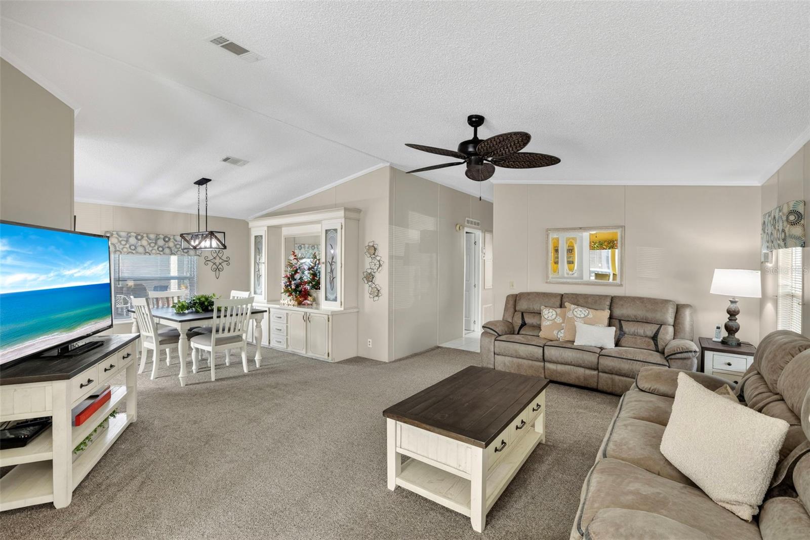 LA CASA MHP CO-OP - Residential