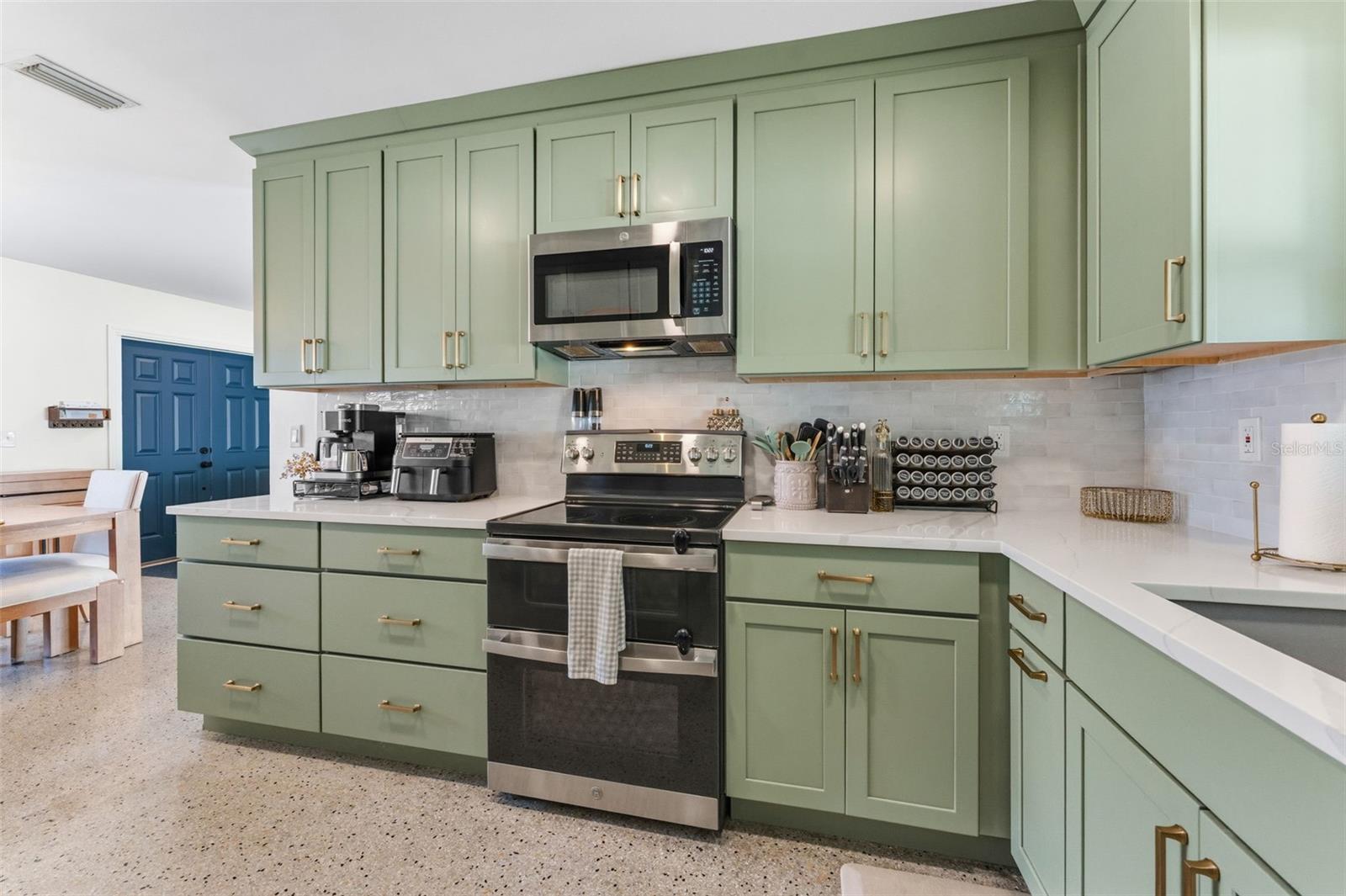 BAY CREST PARK UNIT 10 B - Residential