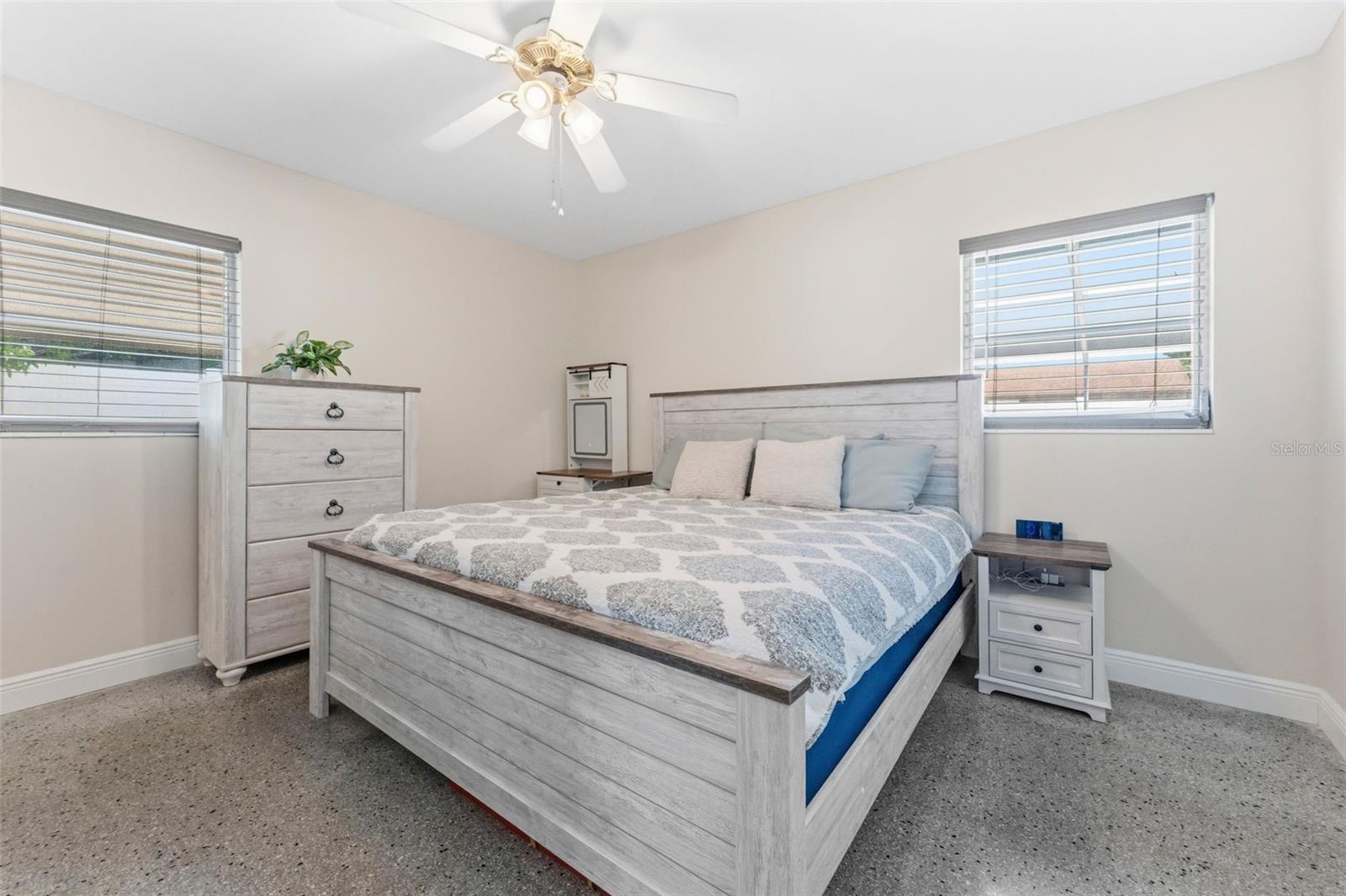 BAY CREST PARK UNIT 10 B - Residential