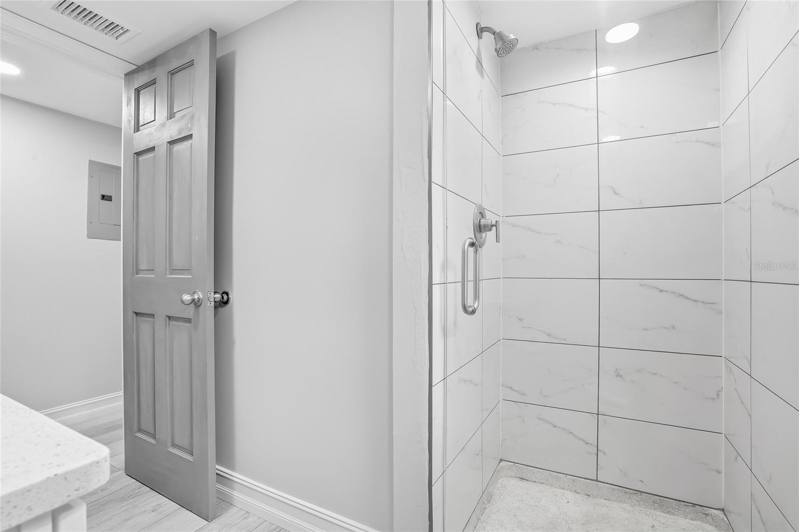 EAST LAKE WOODLANDS WOODLAKE RUN - Residential