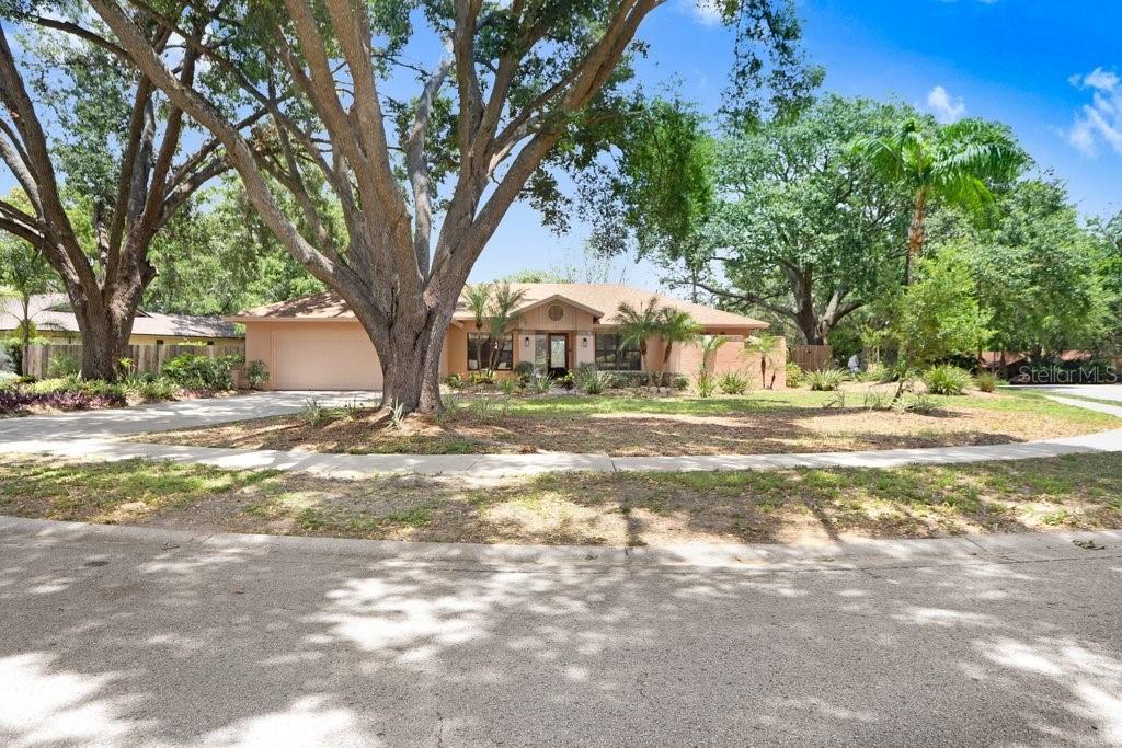 OLD HILLSBOROUGH ESTATES - Residential