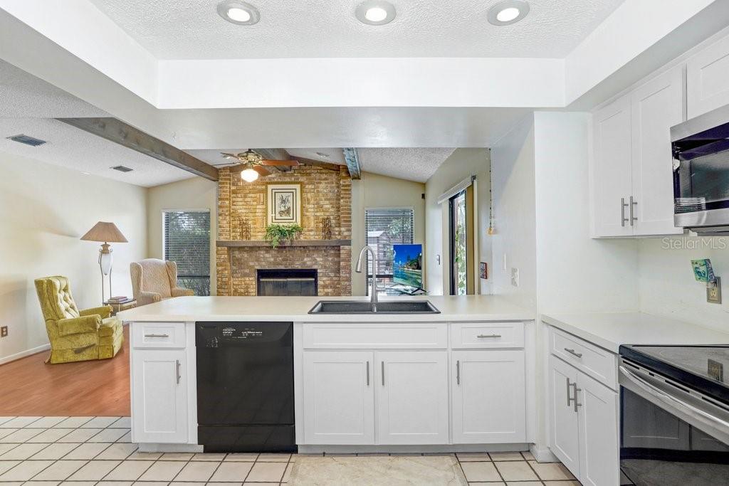 OLD HILLSBOROUGH ESTATES - Residential