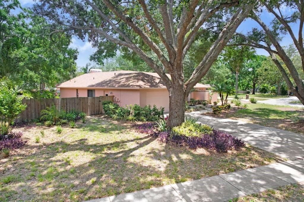 OLD HILLSBOROUGH ESTATES - Residential