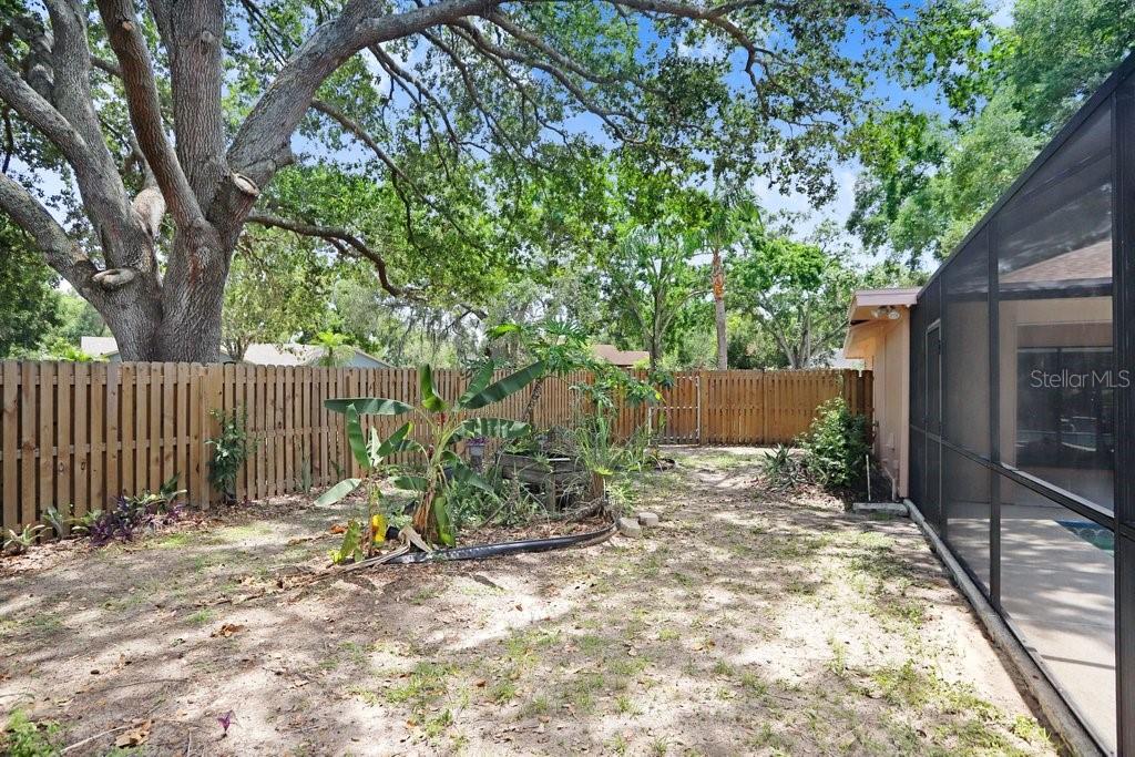 OLD HILLSBOROUGH ESTATES - Residential