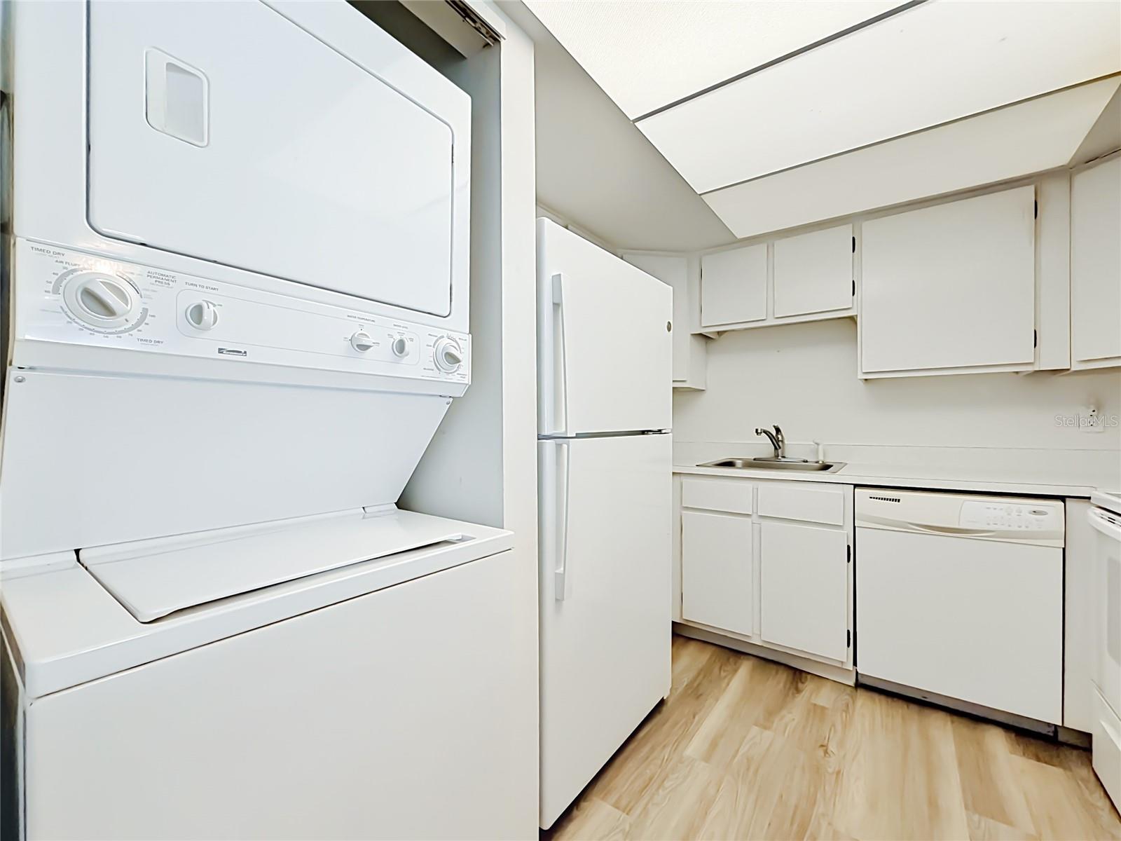 LIVE OAK VILLAGE CONDO - Residential