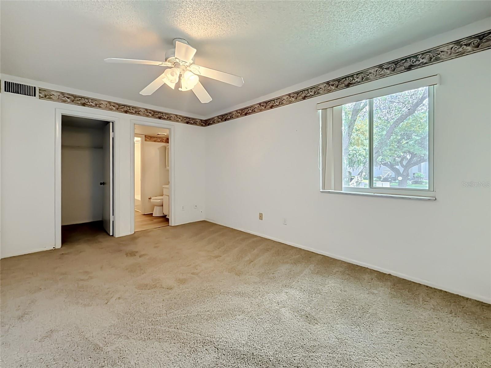 LIVE OAK VILLAGE CONDO - Residential