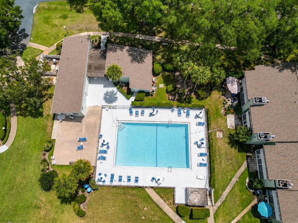 Photo of 533 Midway Drive #B, Ocala, FL 34472 (MLS # OM725192)