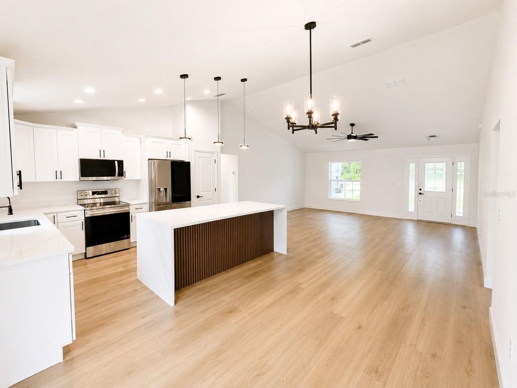 Photo of 42 Olive Circle Dr, Ocala, FL 34472 (MLS # OM725768)