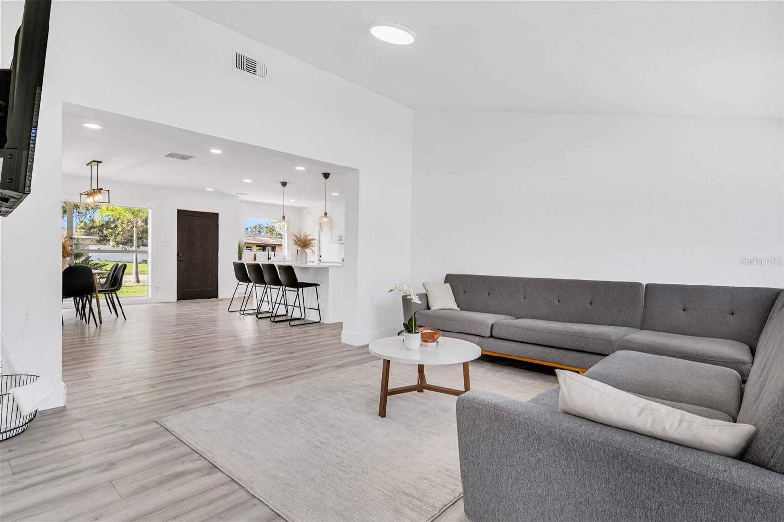 3856 MONICA PARKWAY