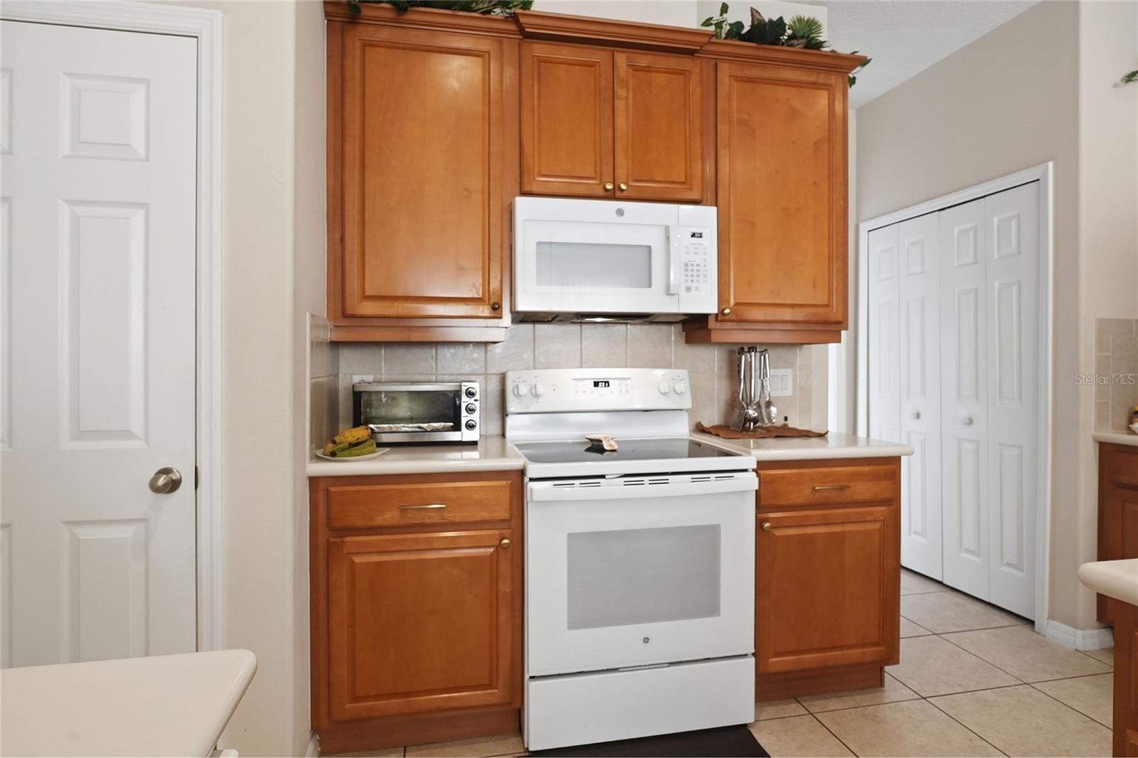 GLADES/SYLVAN LAKE PH 02 - Residential