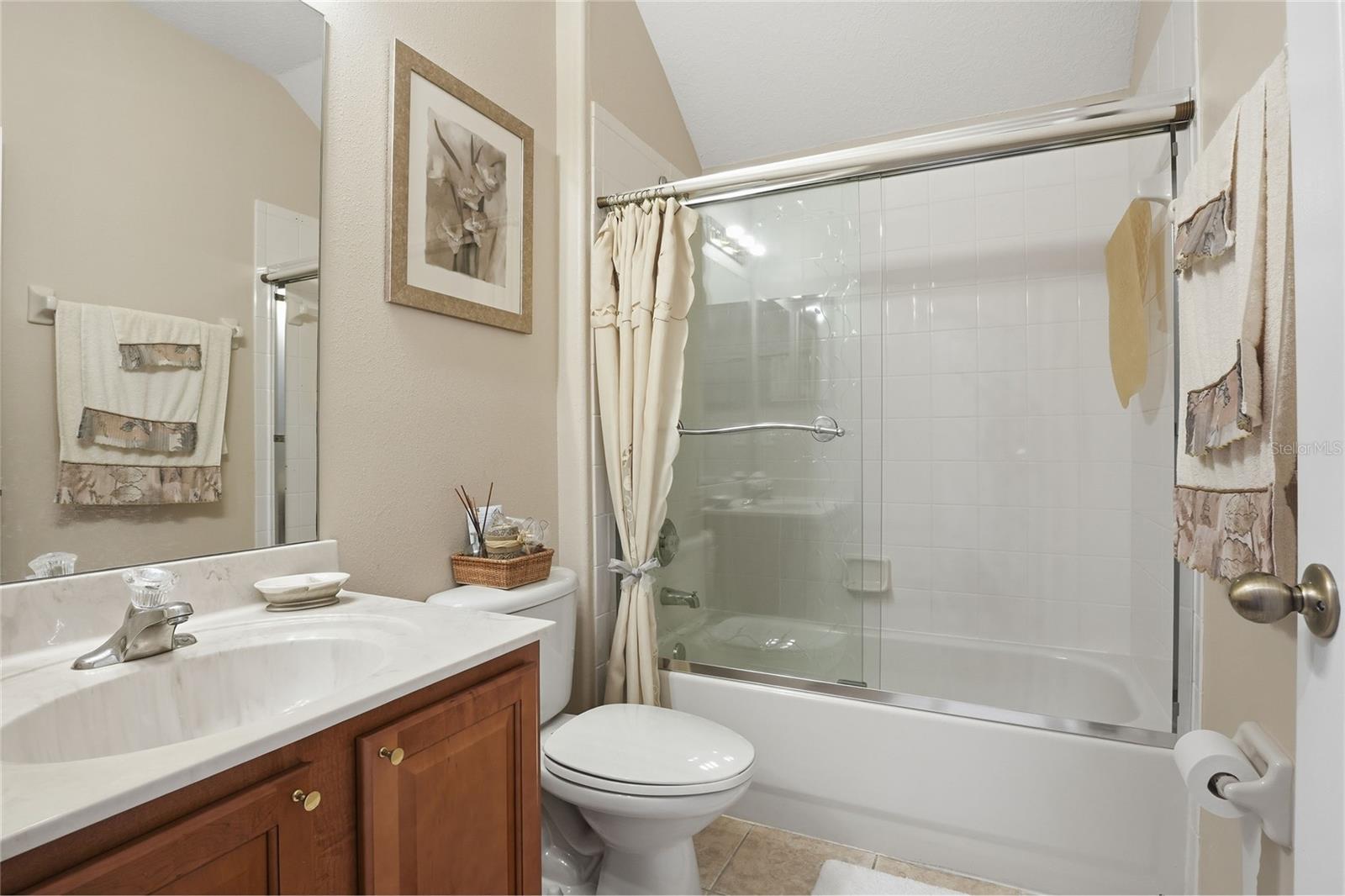 GLADES/SYLVAN LAKE PH 02 - Residential