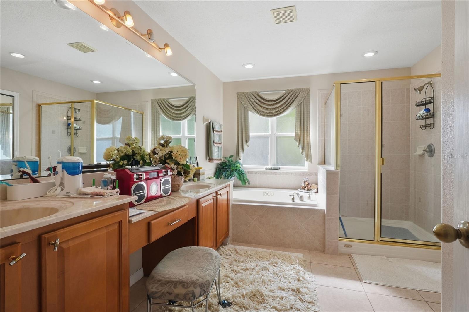 GLADES/SYLVAN LAKE PH 02 - Residential