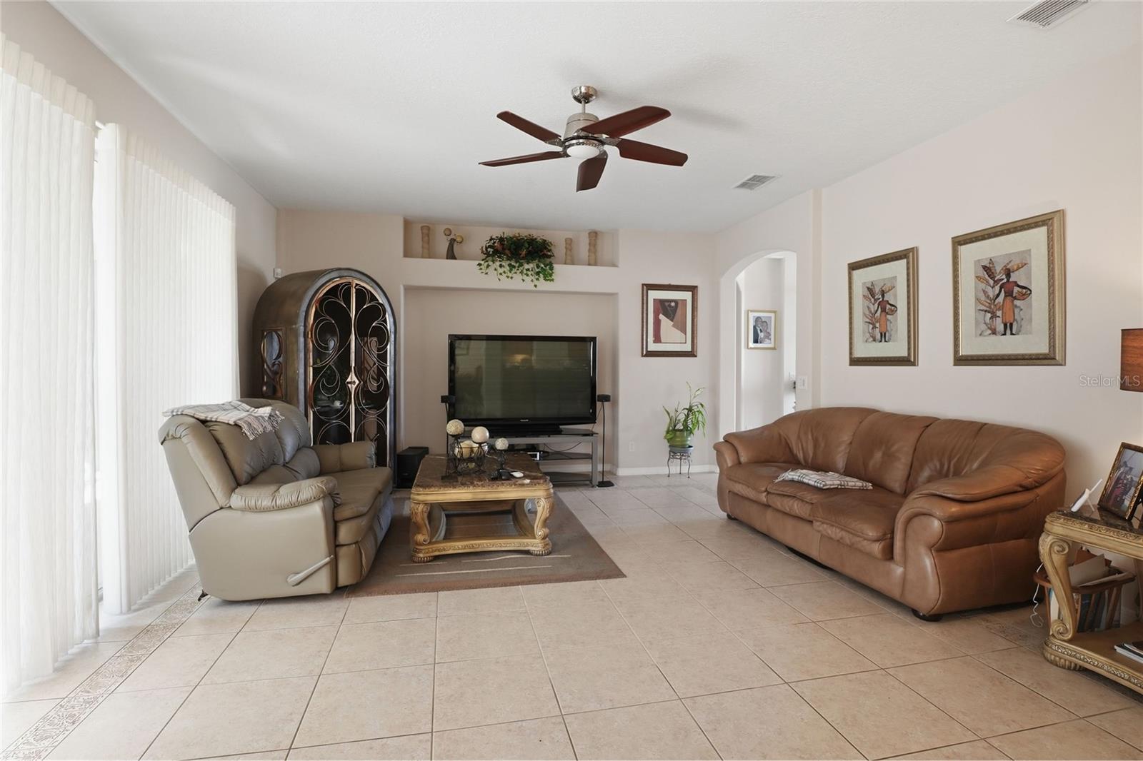 GLADES/SYLVAN LAKE PH 02 - Residential