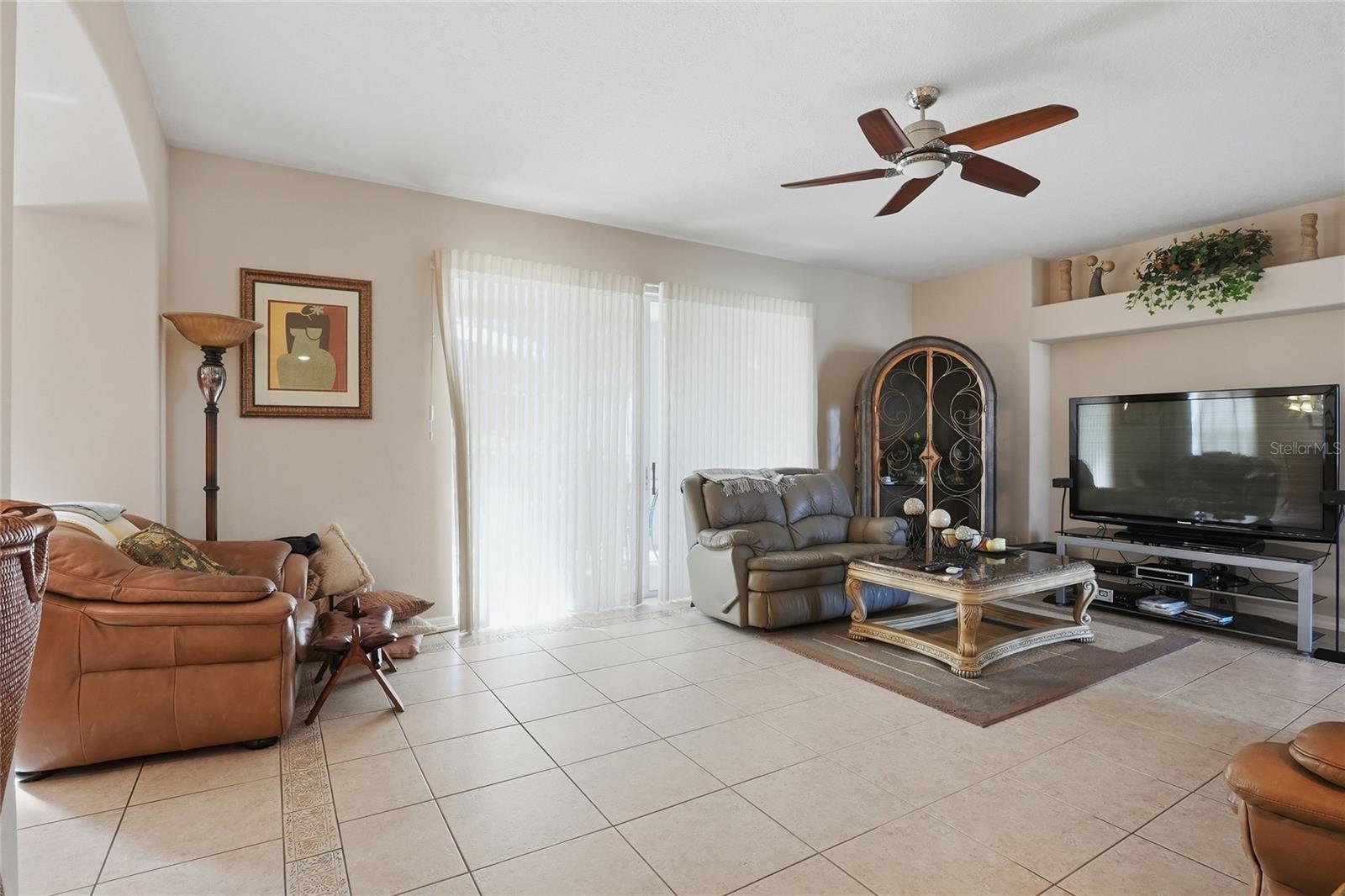 GLADES/SYLVAN LAKE PH 02 - Residential