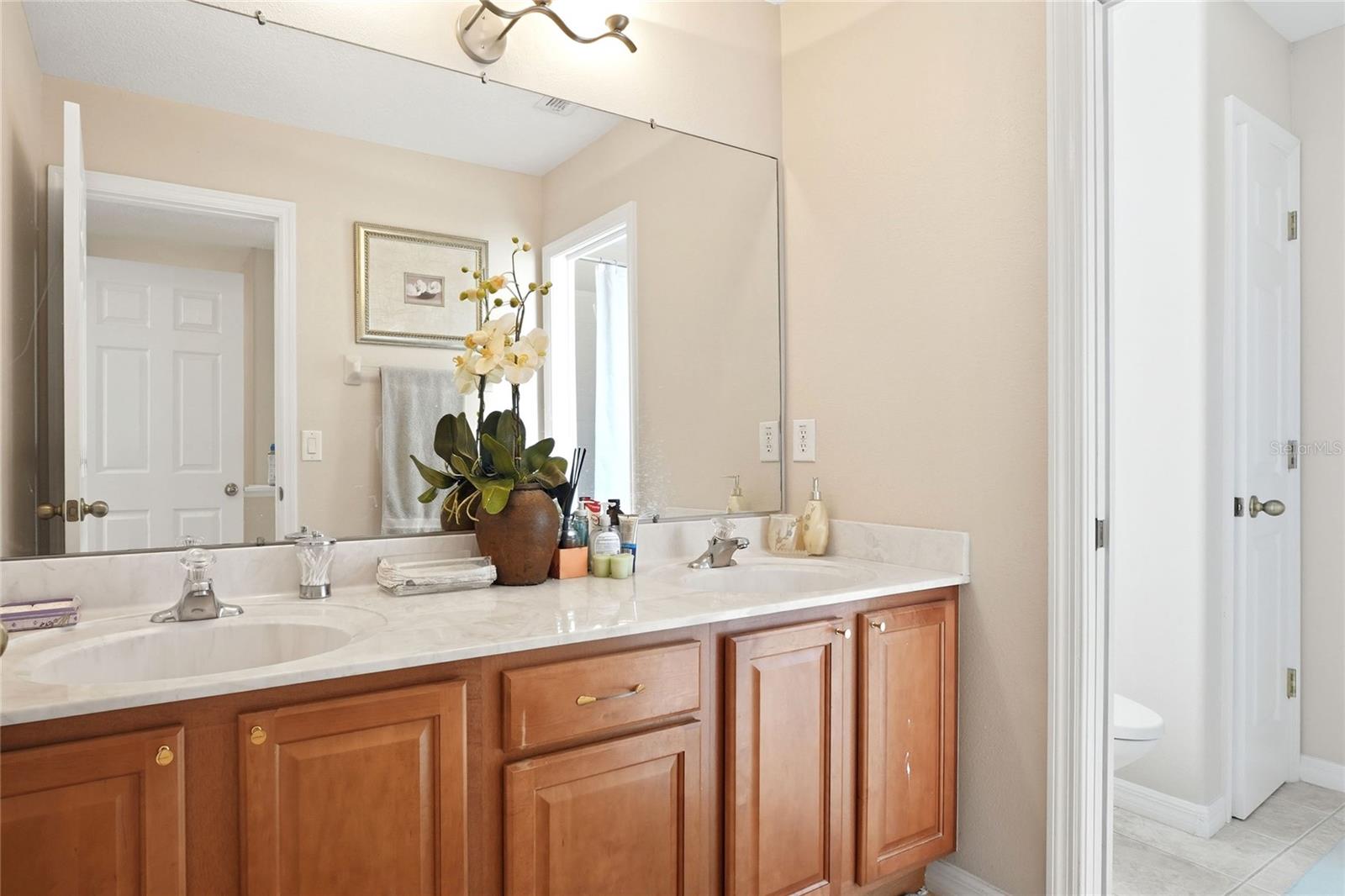 GLADES/SYLVAN LAKE PH 02 - Residential