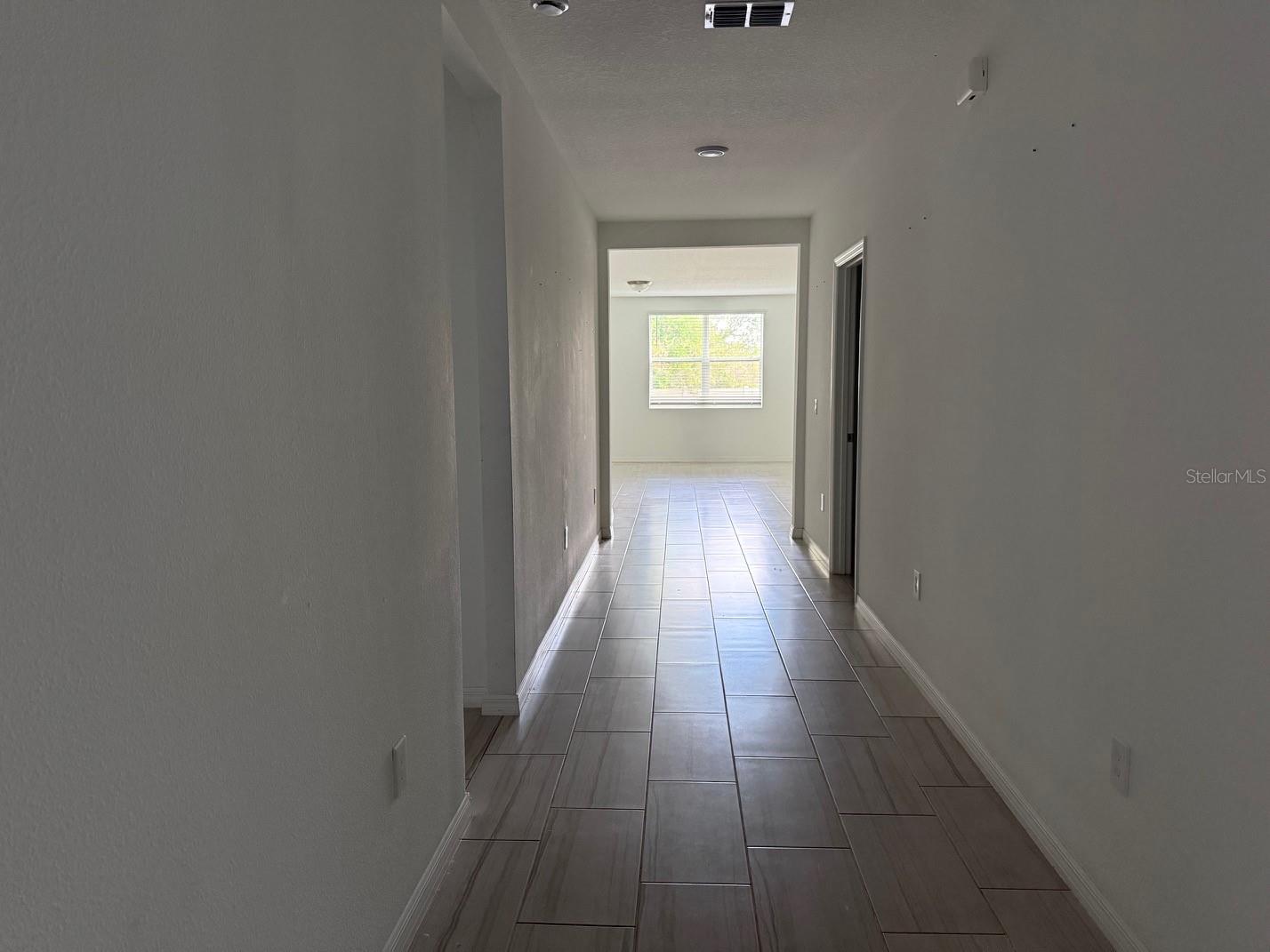 3098 LAUREL OAK LANE