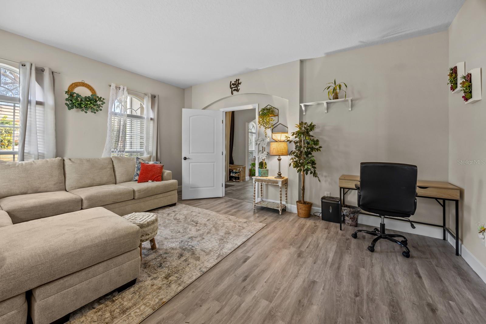 FORESTBROOKE PH 01 Q - Residential