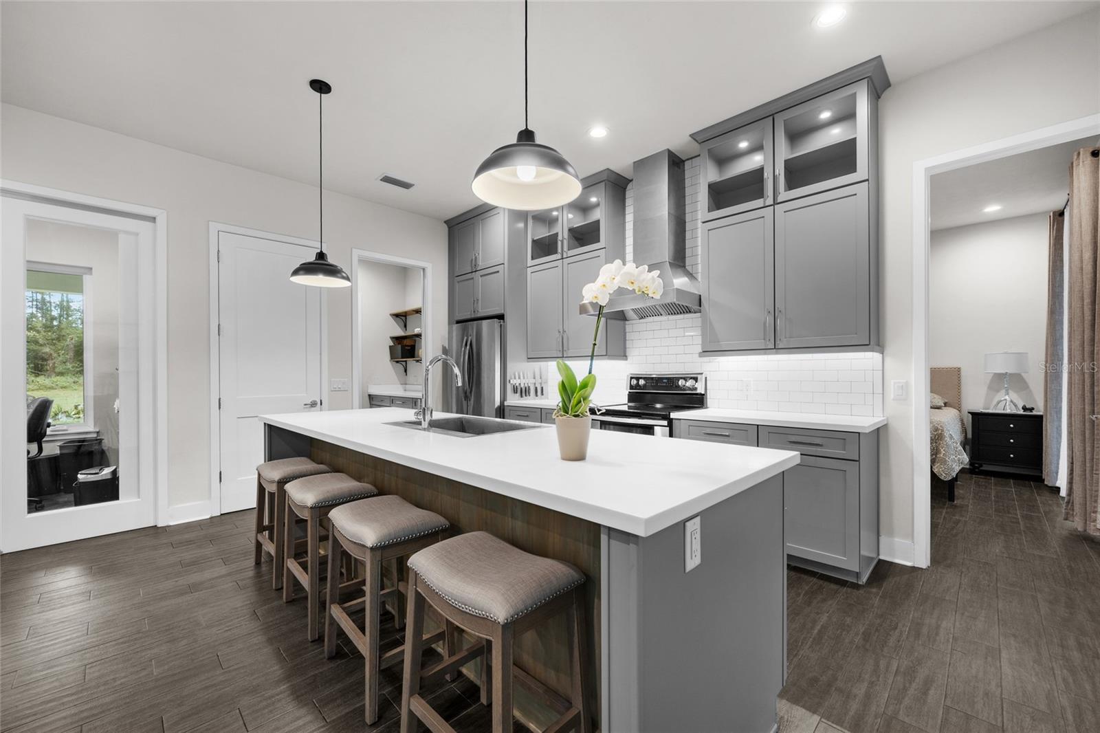 GRASSY LAKE ESTATES - Residential