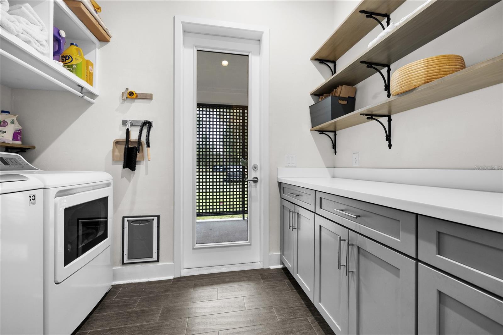 GRASSY LAKE ESTATES - Residential