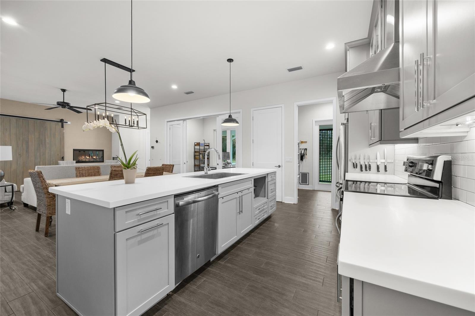 GRASSY LAKE ESTATES - Residential