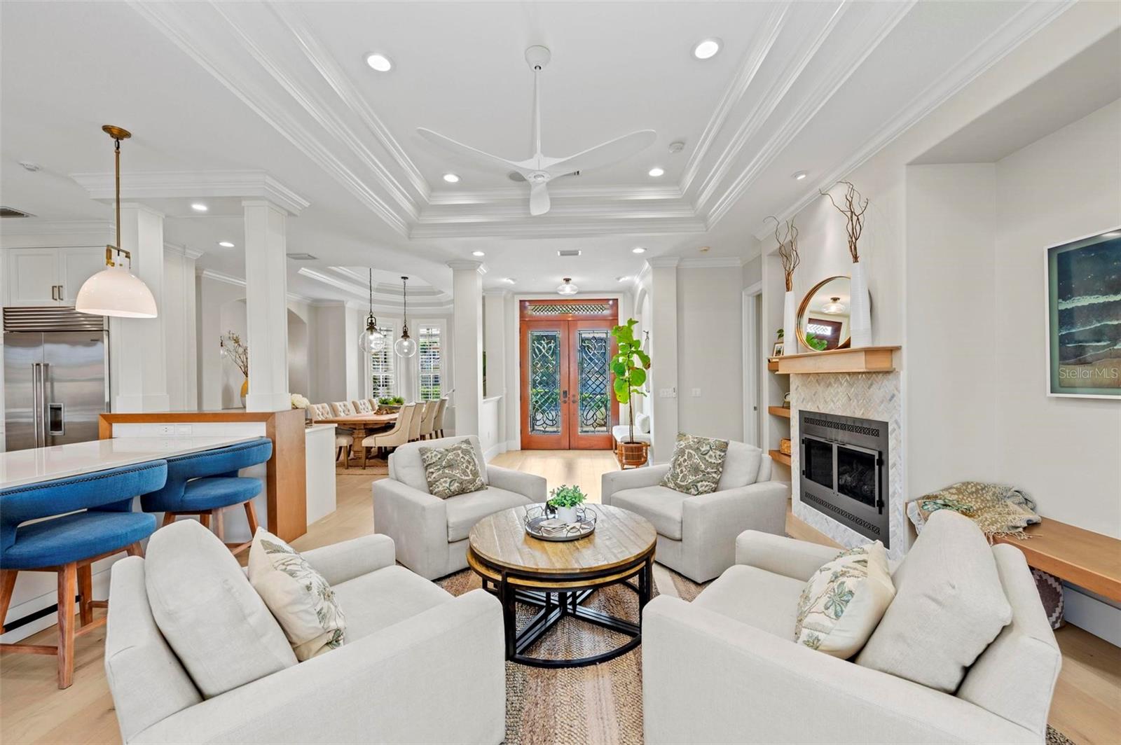 SORRENTO SHORES - Residential