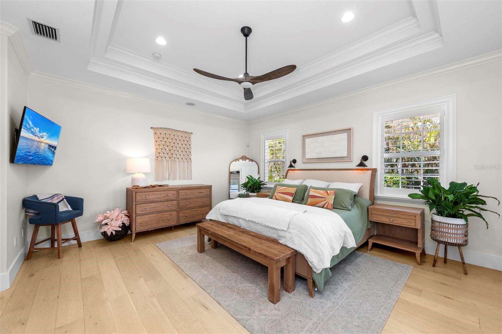 SORRENTO SHORES - Residential