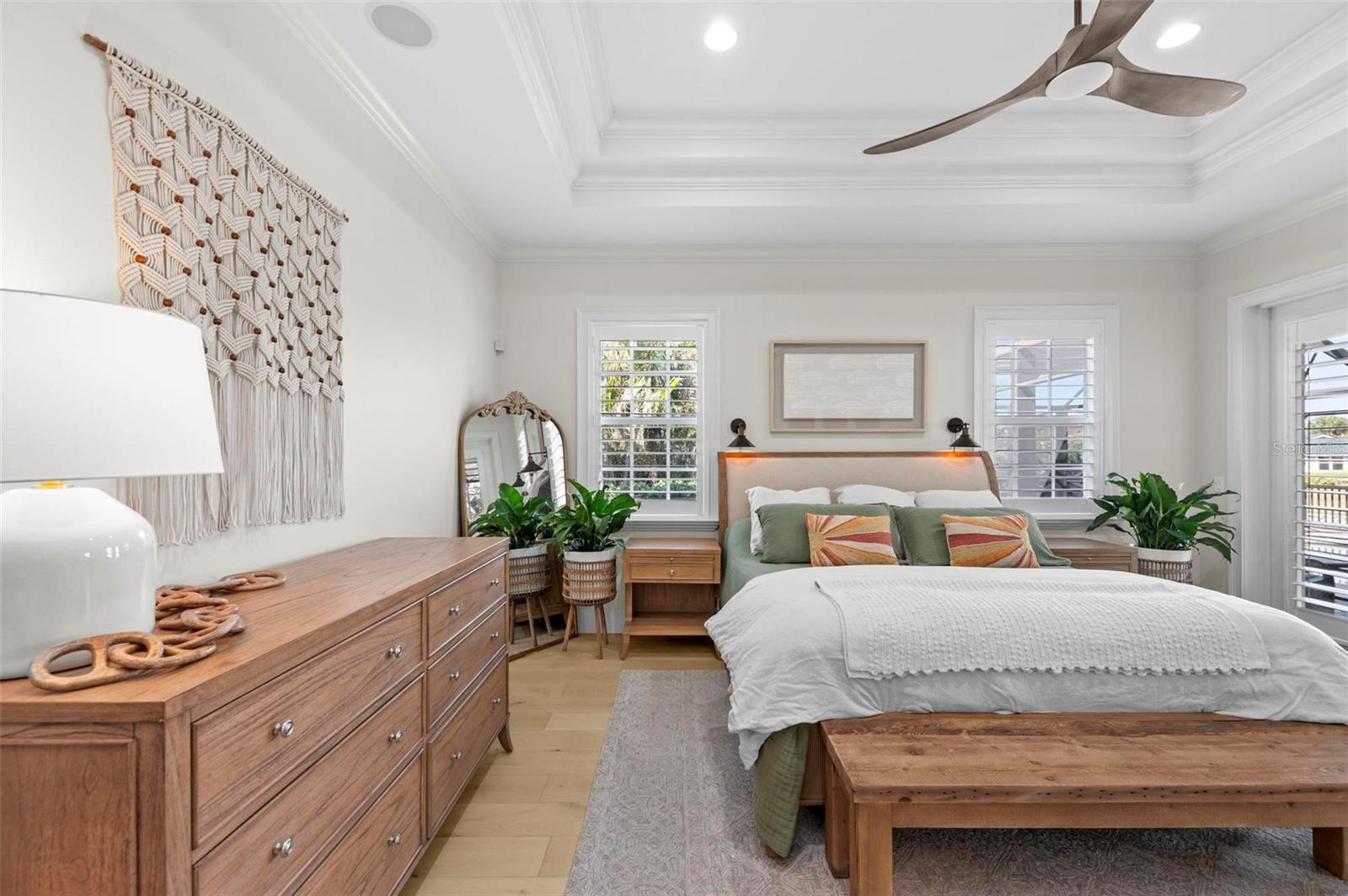 SORRENTO SHORES - Residential